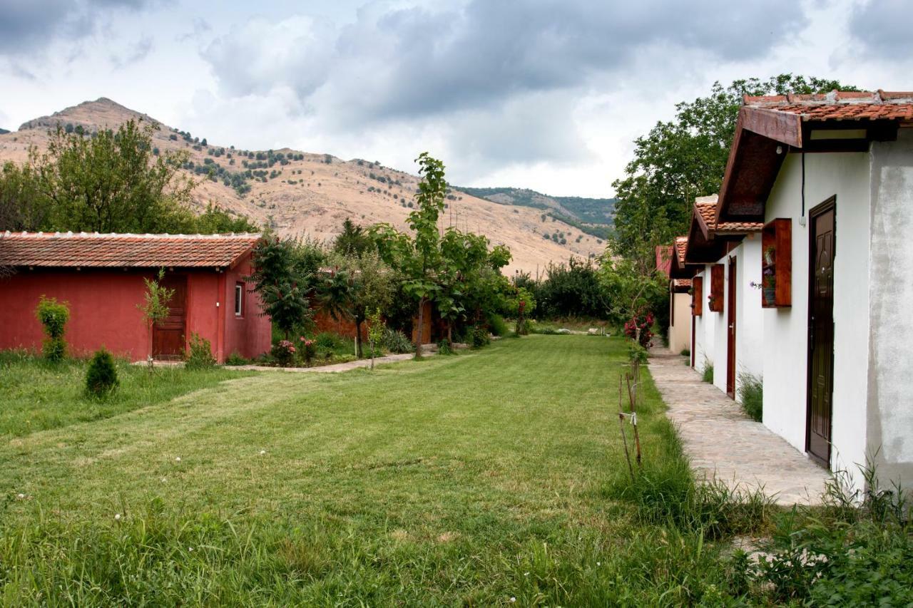 La Livada Villa Greci Eksteriør bilde